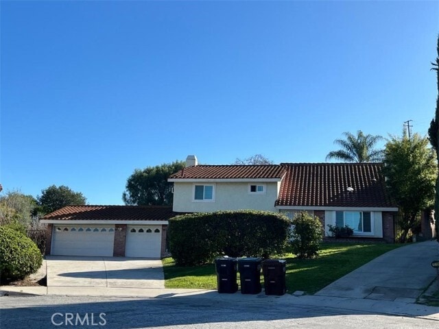 Building Photo - 15871 Regalado St