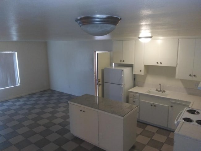 Photo - 1025 N Madison St Unit 1025 N. Madison St.