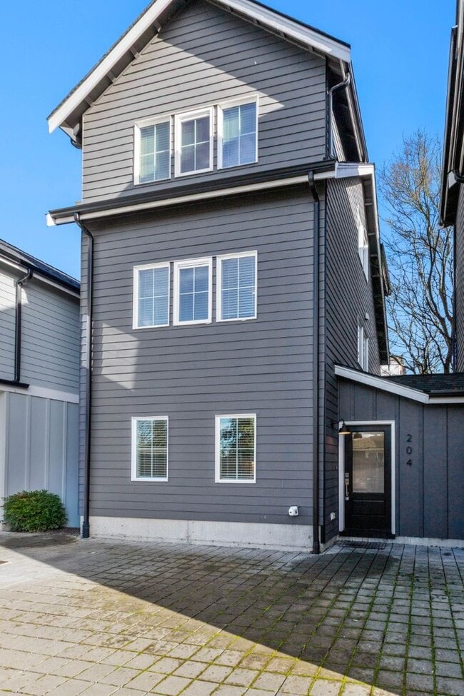 Photo - 2Bd/1.75Ba Seattle Condo Unit 2