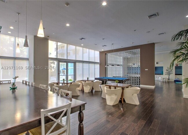 Photo - 18800 NE 29th Ave Unit 827