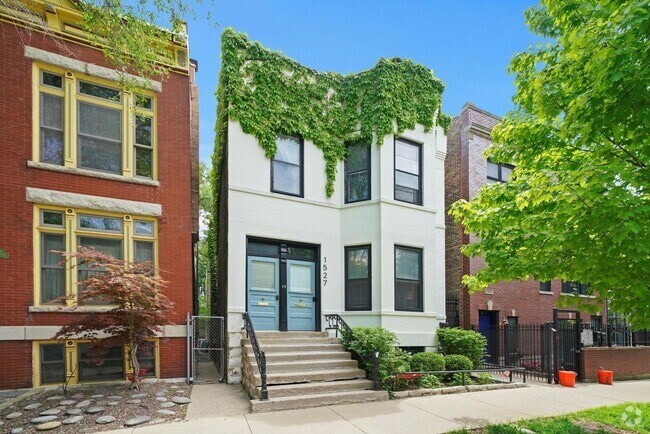 Building Photo - 1527 N Claremont Ave Unit 1R Rental