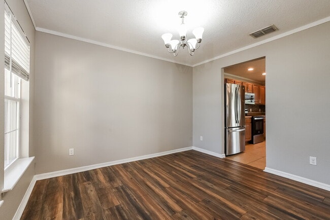 Photo - 1542 Sterns Dr