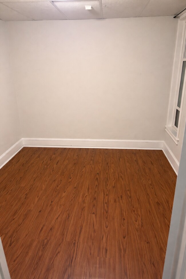 Photo - 6238 Chestnut St Unidad 6238 chestnut street 2nd floor