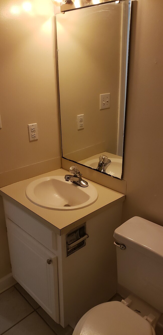Baño 2 - 560 Snow Hill St Unidad A