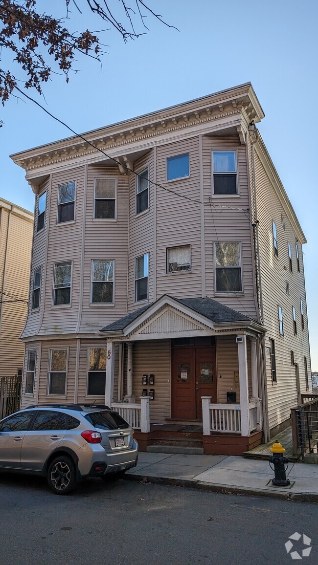 Building Photo - 50 Fisher Ave Unit 1 Rental