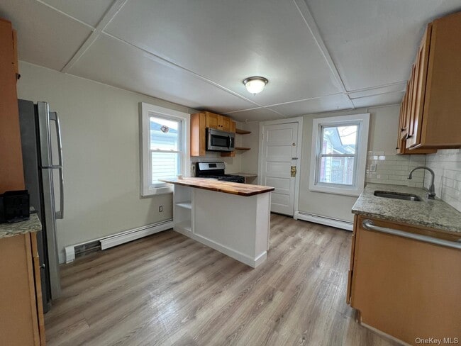 Photo - 1048 Cornwell Ave