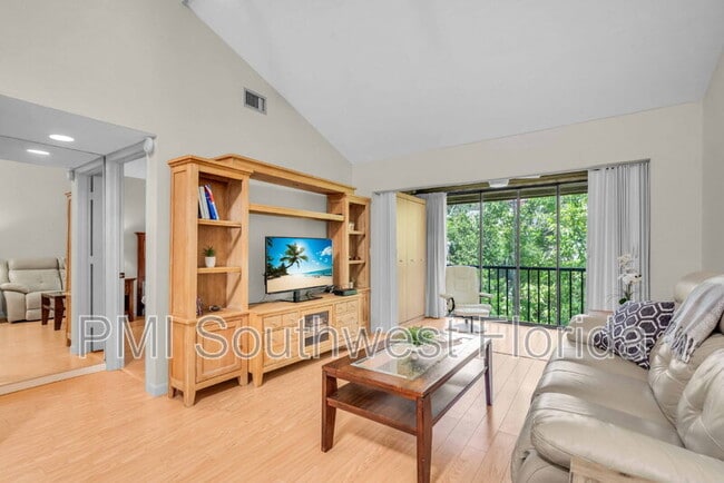 Photo - 1626 Brookhouse Dr Unit Bldg 9,  235