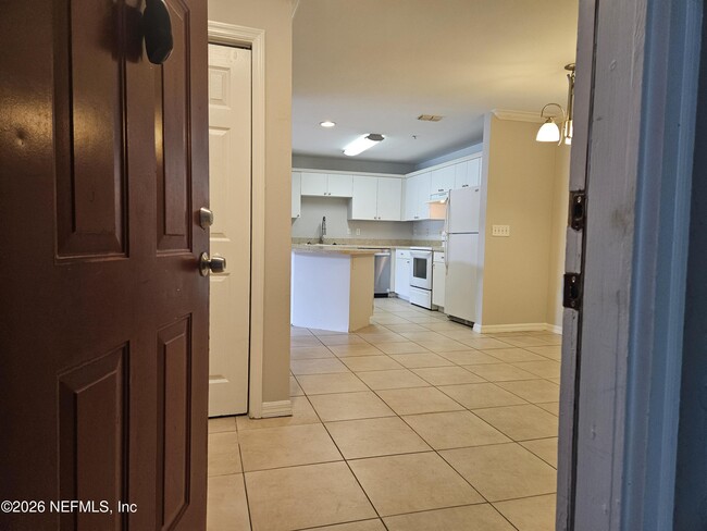 Building Photo - 3591 Kernan Blvd S Unit 833