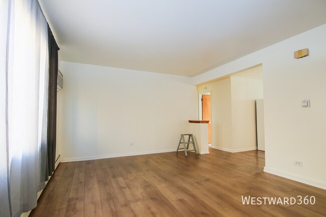 Photo - 8745 S Cottage Grove Ave Unidad 2W