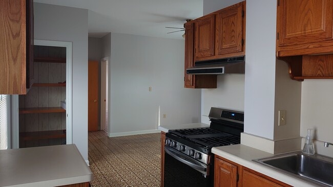 Photo - 420 Fenn St Unit Apt 2