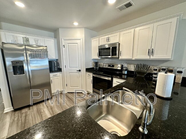 Photo - 409 Eclipse Ln