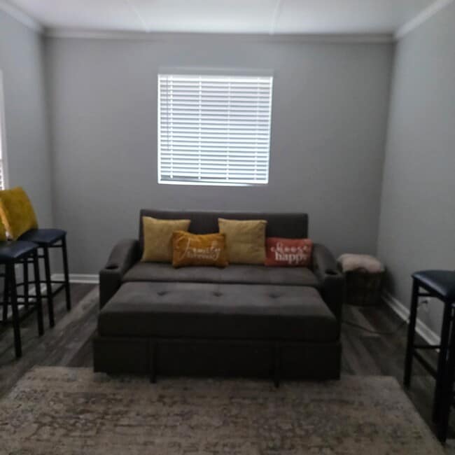 Photo - 4529 Dixon Rd