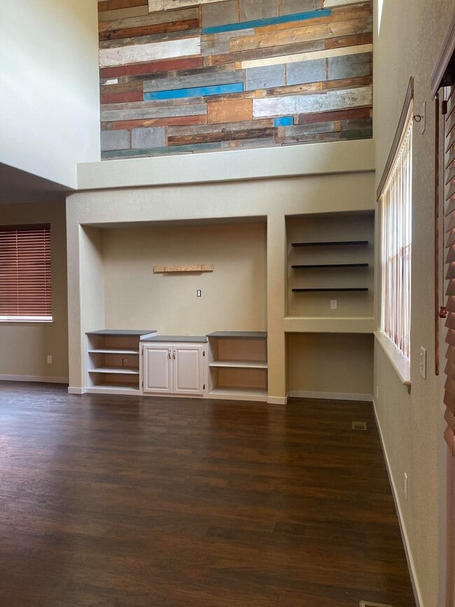 Photo - 4 bedroom - Dewhirst