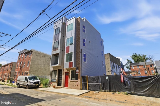 Photo - 1511 W Flora St