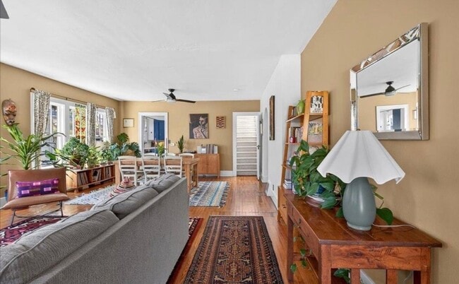 Photo - Beautiful 3 Bedroom!