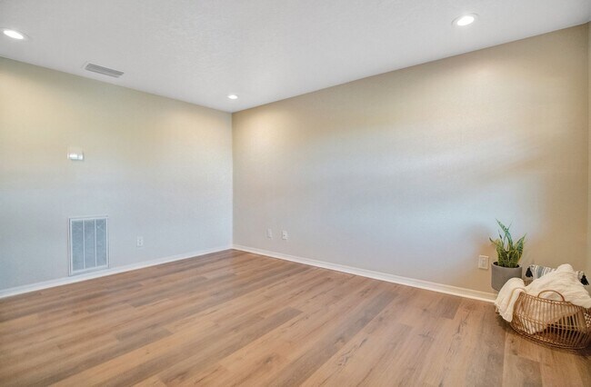 Photo - Hourglass Flats | Modern 1 Bedroom Apartments in Orlando, FL