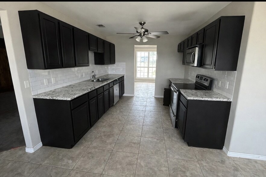 Photo - 1165 Key Ln