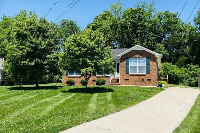 Photo - 828 Mulberry Dr