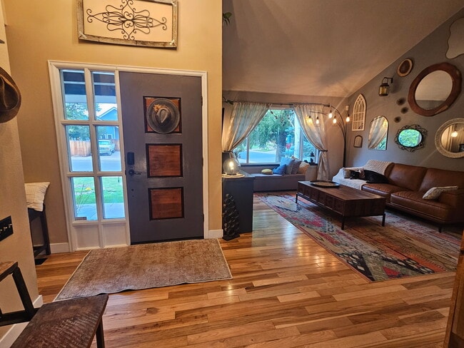 Photo - 5843 S Jamaica Way