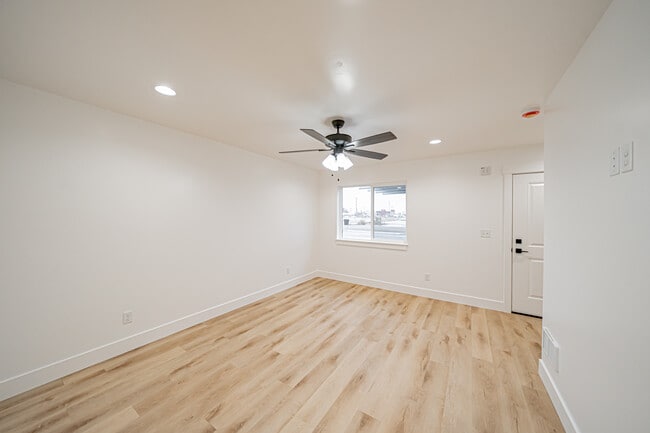 Photo - 497 Pleasant Country Ln