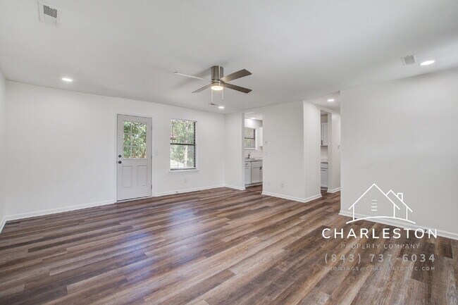 Photo - 114 Langley Dr Unidad A