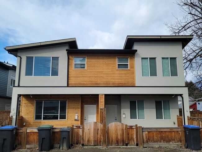 1056 Martin Ave