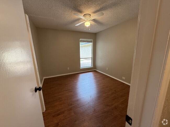 Building Photo - 1221 Holt Ave Rental