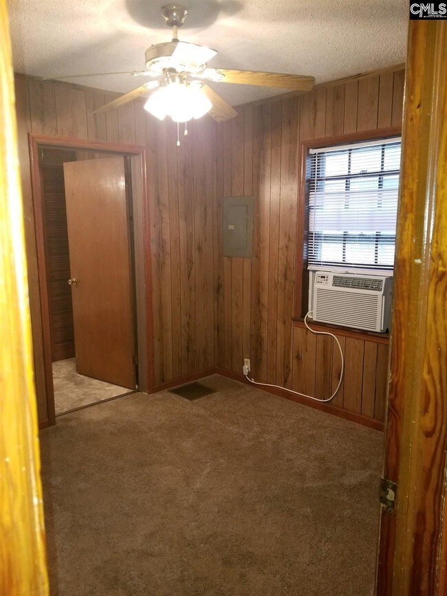 Photo - 2243 Taylor Rd