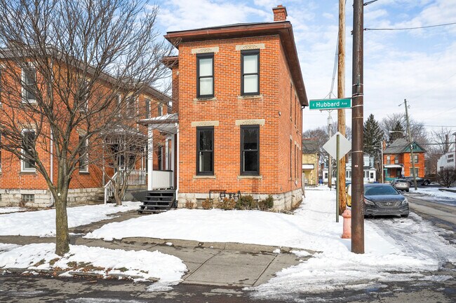 Outside, Front - 68 E Hubbard Ave