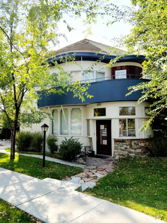 699 N 600 E - 699 N 600 E