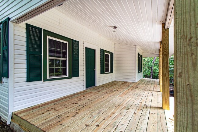Photo - Convenient to Brevard & Hendersonville