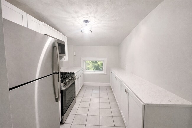 Building Photo - 21 Fayette St Unit 3