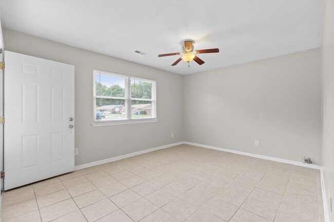 Photo - 6048 Brookwood Dr Unidad A