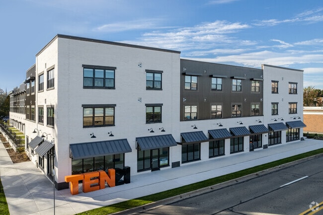 Photo - TEN21 Apartments