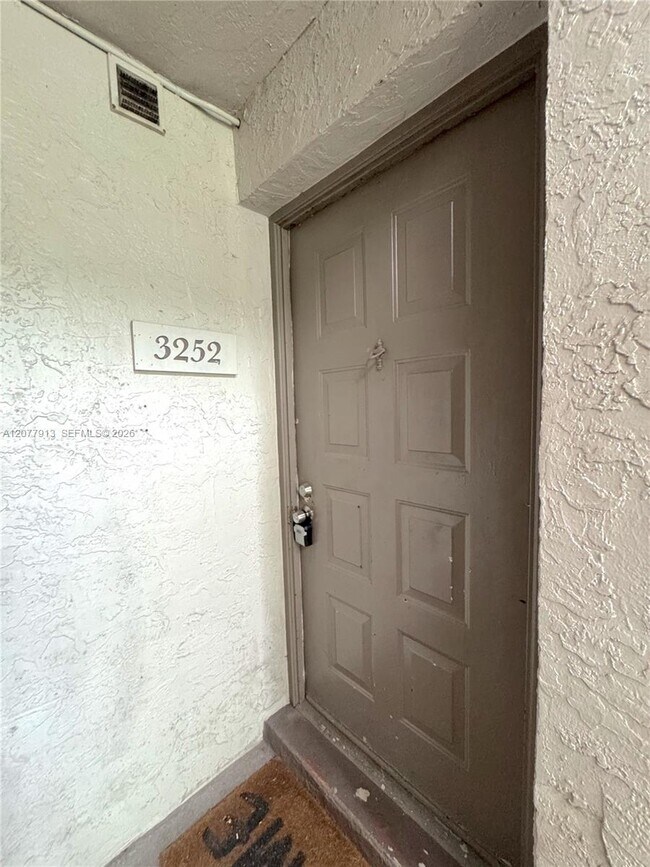 Photo - 3252 Coral Lake Ln Unit 3252