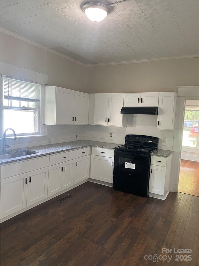 Photo - 514 Everette St