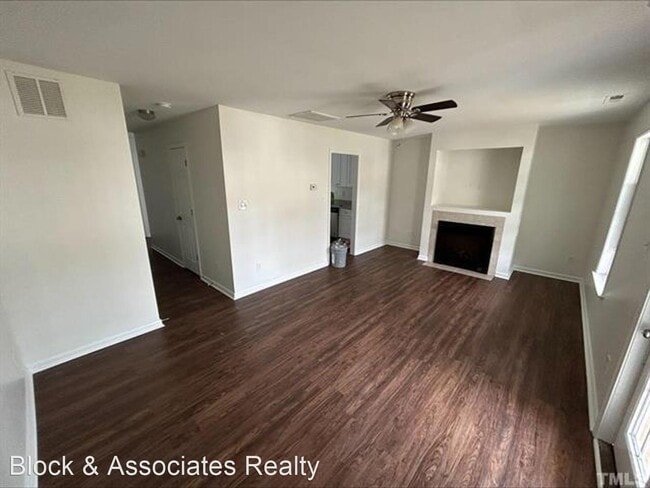 Photo - 3 br, 2.5 bath House - 401 Whitehall Court