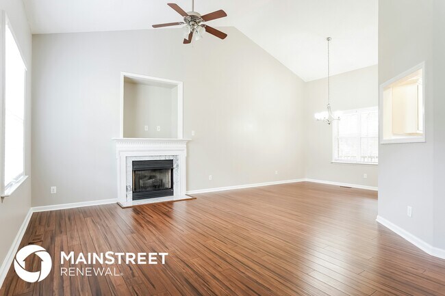 Photo - 292 Tomahawk Dr