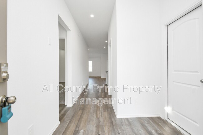 Photo - 40427 Basalt Elm Rd