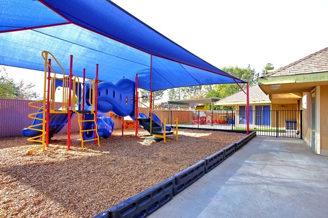 Photo - Park West Apartments