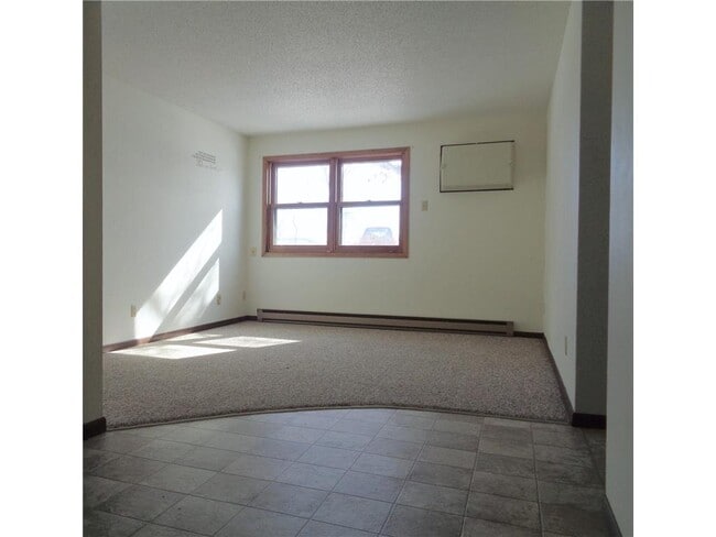 Photo - 200 10th Ave SE Unidad B2