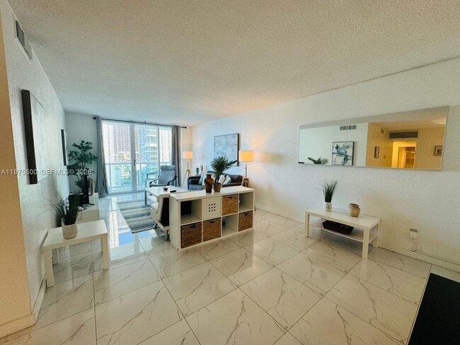 Building Photo - 3901 S Ocean Dr Unit 10G