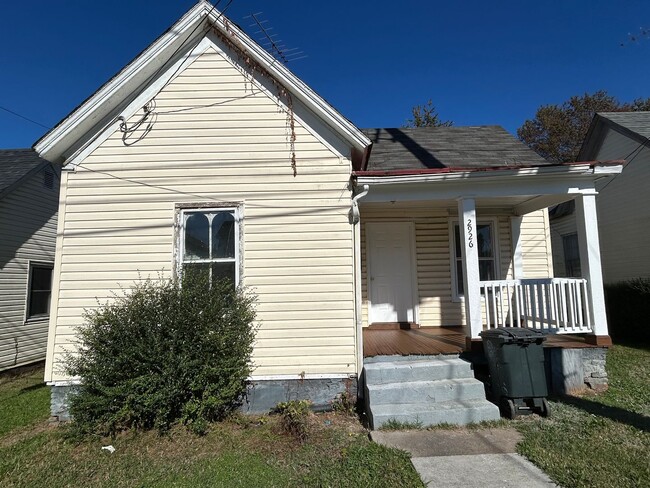 Building Photo - 1 Bed 1 Bath House Available To Rent For $...