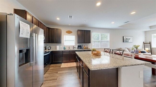 Photo - 963 Harper Ln