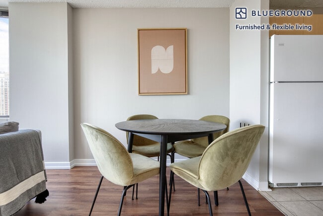 Photo - 1212 S Michigan Ave Unit FL12-ID1081