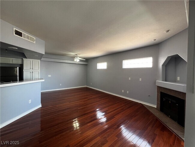 Photo - 6905 Cobre Azul Ave Unit 202