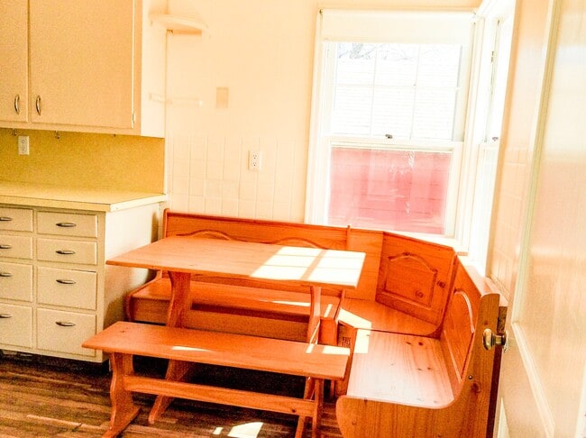 Photo - 801 N 10th St