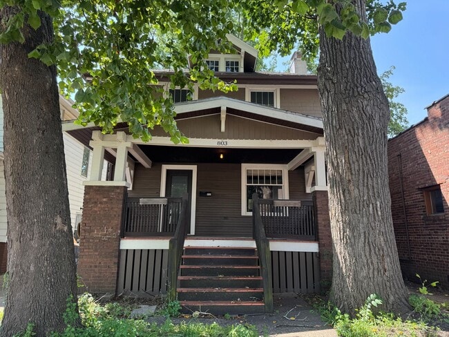 Building Photo - Unique House in Historic Neighborhood!