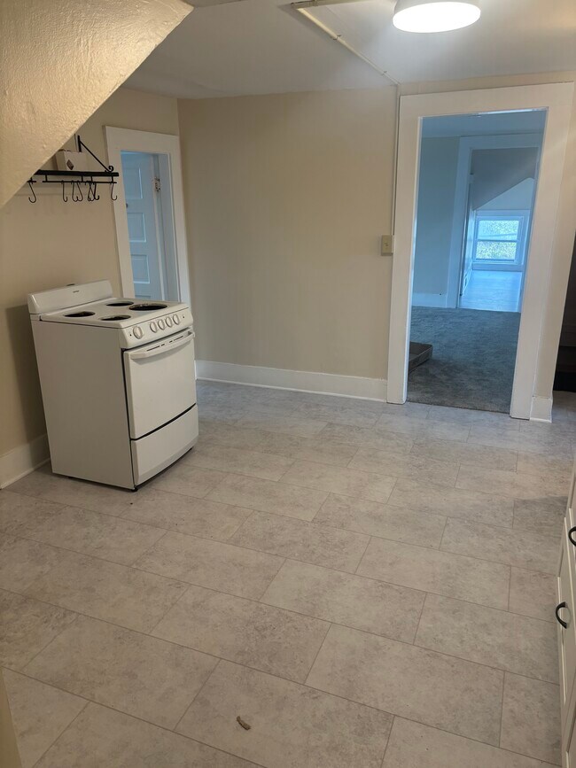Photo - 92 S Main St Unit 3