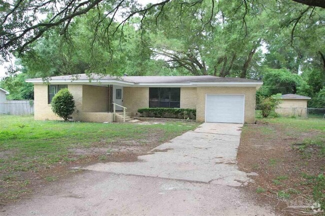 Building Photo - 4639 Santa Rosa Dr Rental